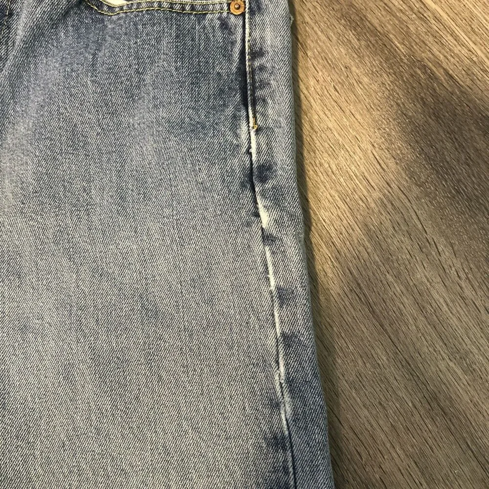 Levi’s 505 30x29 Light Wash Jean